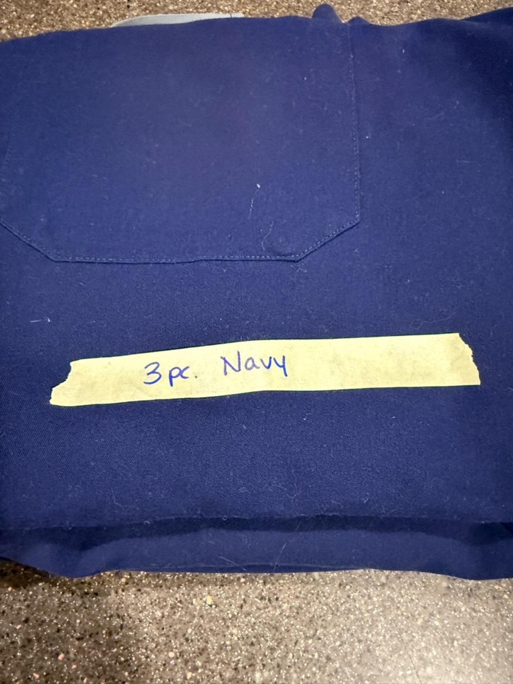 Figs Navy scrub set - Picture 6 of 8
